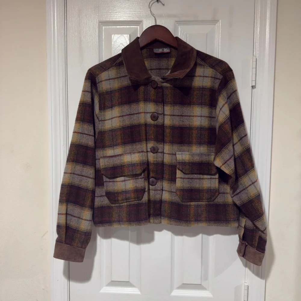 New York Style Plaid Jacket Womens M Brown Suede Collar Button‎ Front Cropped - Picture 2 of 7